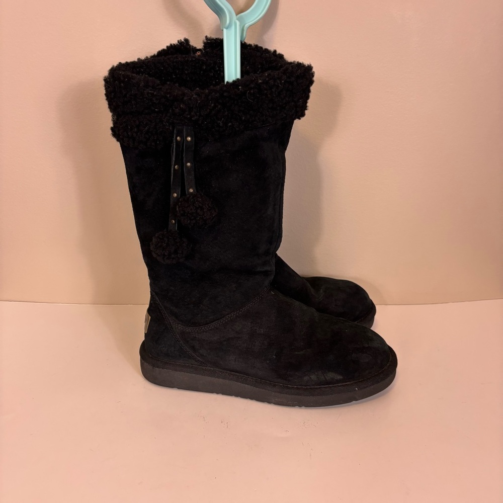 UGG Black Suede Fur Lined Winter Boots with Tassels Women’s 7